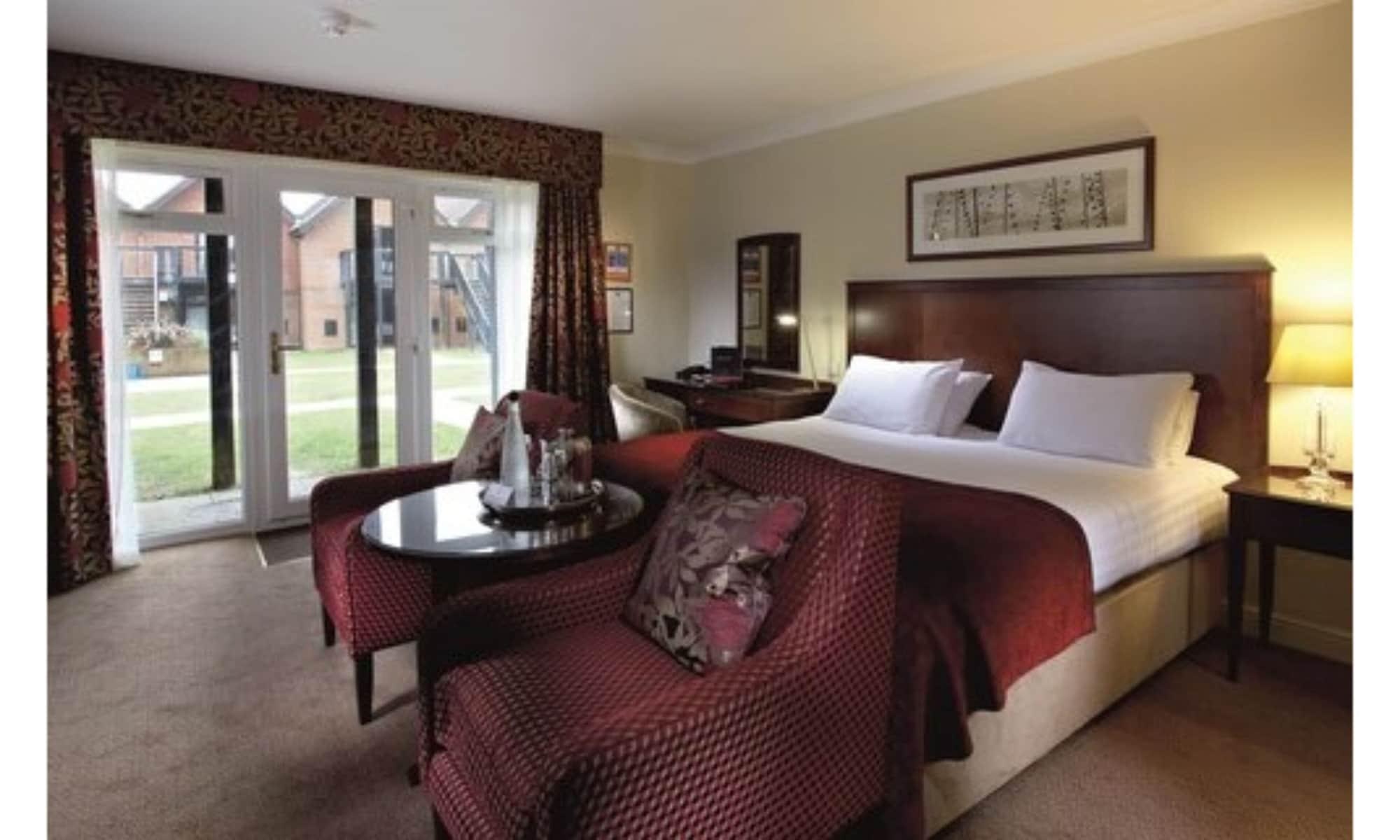 Macdonald Elmers Court Hotel Lymington Bagian luar foto