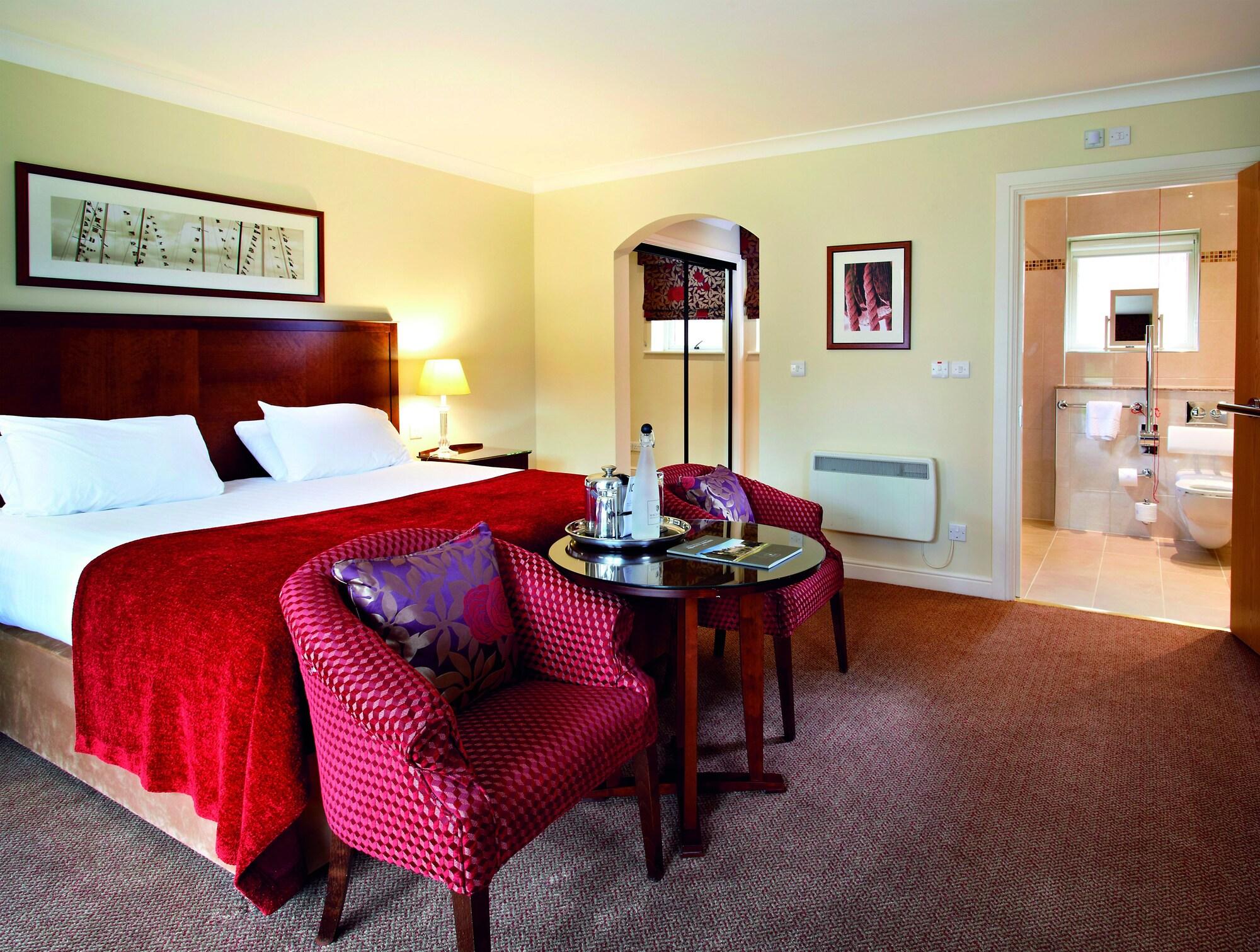 Macdonald Elmers Court Hotel Lymington Bagian luar foto