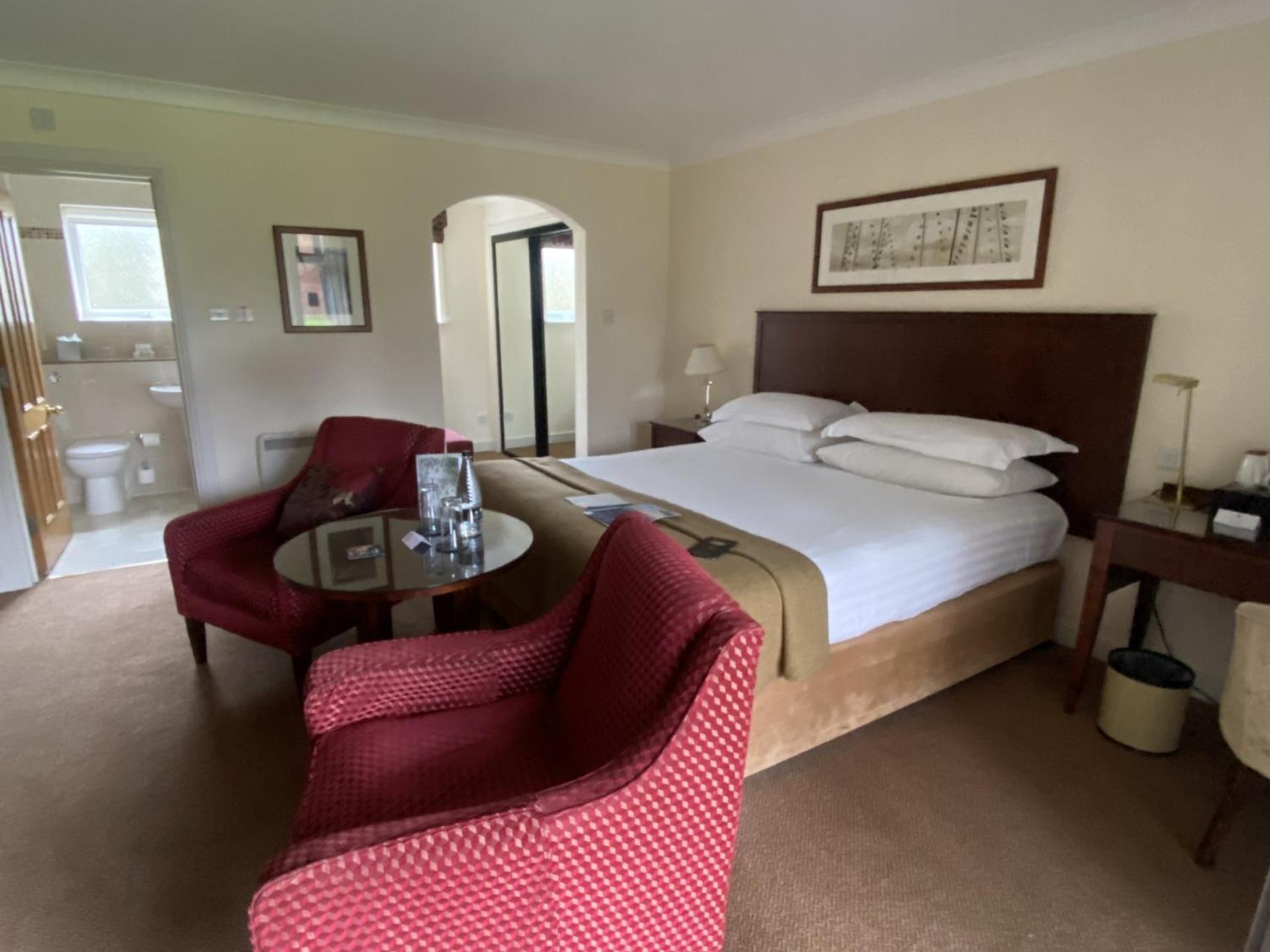 Macdonald Elmers Court Hotel Lymington Bagian luar foto