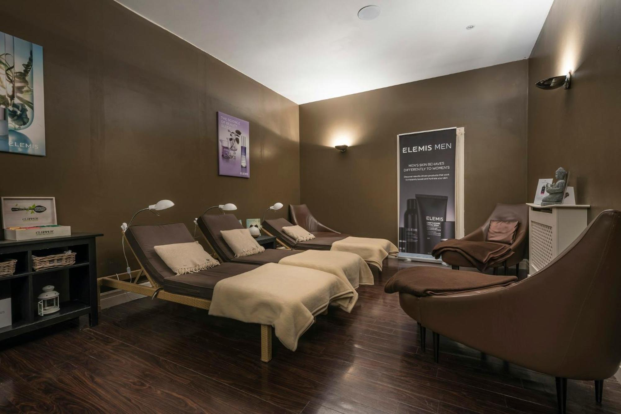 Macdonald Elmers Court Hotel Lymington Bagian luar foto