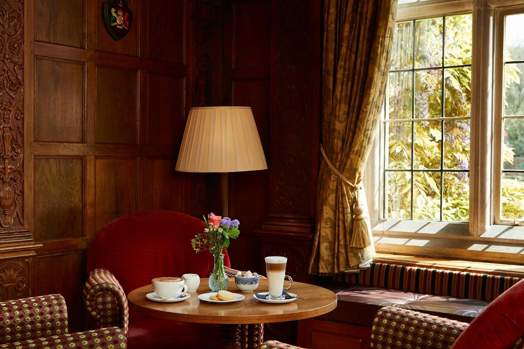Macdonald Elmers Court Hotel Lymington Bagian luar foto